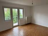 Wohnen - Kessenich! Renovierte 3-Zimmer mit ca. 90 m² Wohnfläche, Duschbad und kleinen Balkon