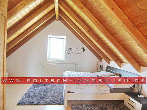Schlafzimmer im Dachboden - 