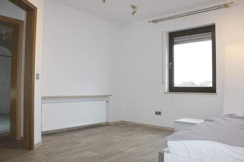 ... zum ruhigen Schlafzimmer ... - 