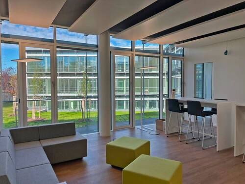 Lounge mit Essbereich - 