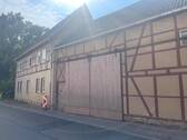Hofeinfahrt - 5 Zimmer Bauernhaus, Landhaus zum Kaufen in Bruchstedt