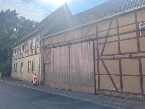 Hofeinfahrt - 5 Zimmer Bauernhaus, Landhaus zum Kaufen in Bruchstedt
