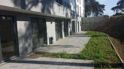 Terrasse vor den Freizeit-Wellnessräumen.jpg - 