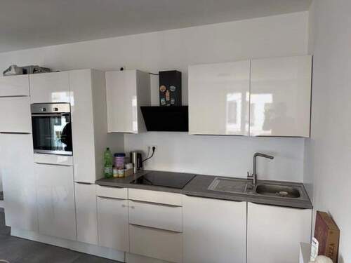 Küche neben Essbereich - 