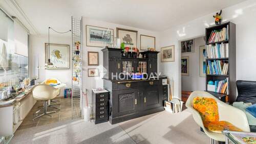 Wohnzimmer 2 - 2 Zimmer Etagenwohnung in Hannover