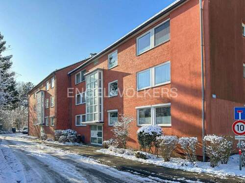 Vorderansicht KI-optimiert - 2 Zimmer Etagenwohnung zum Kaufen in Norderstedt