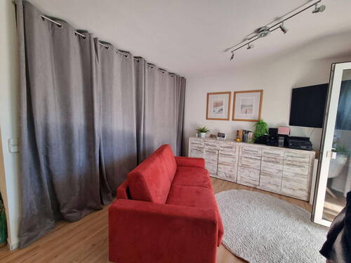 Wohnzimmer - 1 Zimmer Etagenwohnung in Friedrichshafen