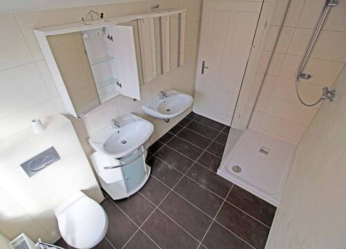 Duschbad im Obergeschoss - 