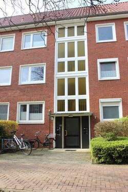 Hausfront - 3 Zimmer Etagenwohnung zur Miete in Emden