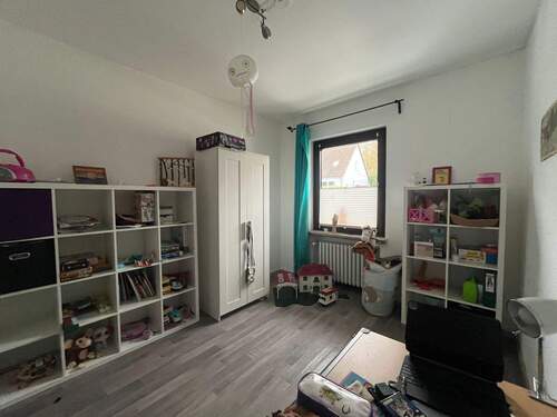 Kinderzimmer Wohnung Unten - 
