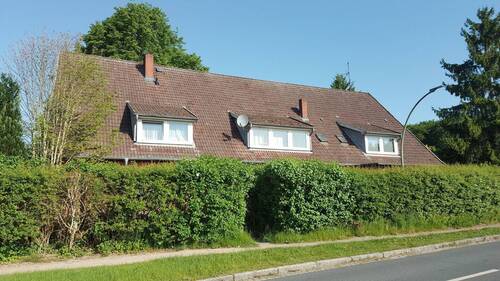 Strassenansicht - Provisionsfreies Mehrfamilienhaus auf Erbpachtgrundstück, ein Angebot der Gerd von der Heide Immobilien GmbH