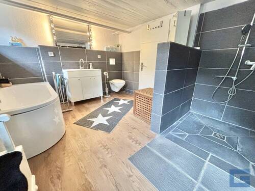 Badezimmer (Kellergeschoss) - 