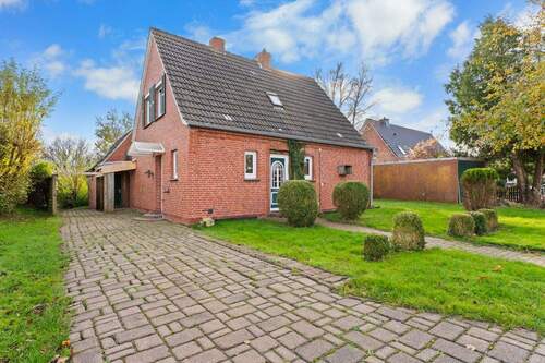 Außenansicht - 5 Zimmer Einfamilienhaus zum Kaufen in Krummhörn