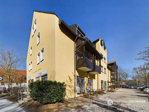 Hausansicht - 2 Zimmer Gewerbeobjekt (Büro, Produktion, Verkauf) zum Kaufen in Regensburg / Ziegetsdorf