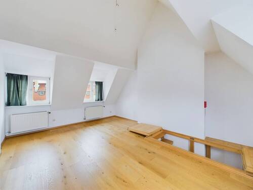Treppe zum DG / Fluchtweg DG - 