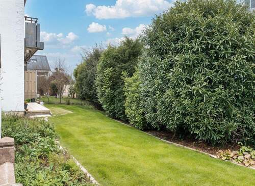 Garten - (KI generiert) - 