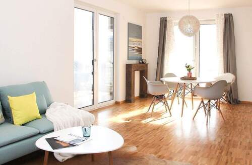 Wohnzimmer Musterwohnung - 2 Zimmer Etagenwohnung in Dresden