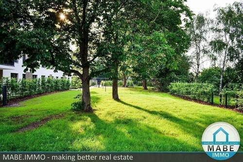Blick in den grünen Gemeinschaftsgarten - 