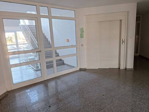 Treppenhaus - Etagenwohnung mit 54,40 m&sup2; in Greifswald zum Kaufen