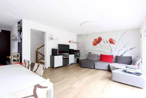 Bild 3 - 5 Zimmer Reihenmittelhaus in Erlangen