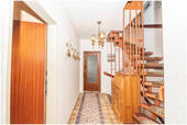 Hauptflur Erdgeschoss - 5 Zimmer Reihenmittelhaus in Elmshorn