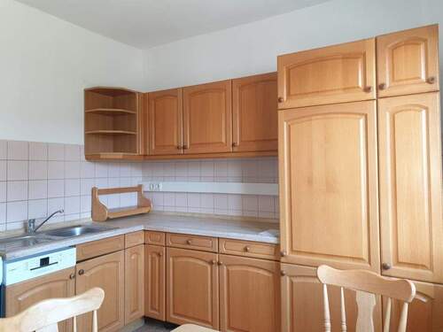 Küche - schöne helle 2-Zimmer Wohnung mit Einbauküche!