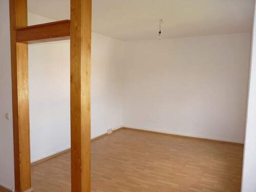 Wohnzimmer - 2 Zimmer Etagenwohnung in Gößnitz