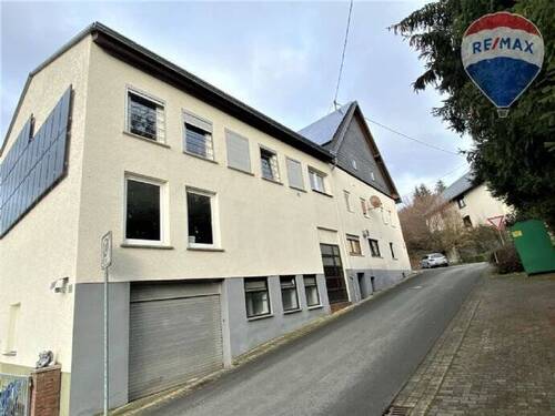 Seitenansicht 1 - Hotel, Pension, Gasthof zum Kaufen in Löhnberg