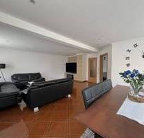Familienschatz in Bruchsal-Helmsheim - lichtdurchflutetes und modernes Einfamilienhaus in bester Lage