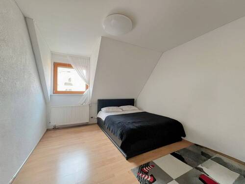 Schlafzimmer 2 OG - 