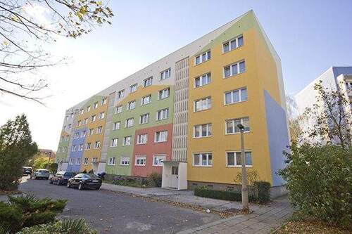 Ansicht vorn - 2 Zimmer Etagenwohnung zur Miete in Halle (Saale)