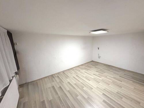 Zimmer 1 EG - 8 Zimmer Einfamilienhaus zum Kaufen in Nusplingen