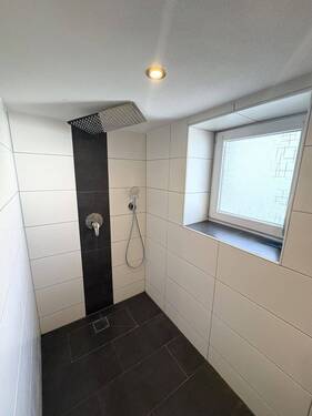 Dusche EG - 