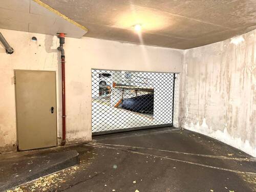 Toransicht Zugang zur Tiefgarage - Garage, Stellplatz in Leipzig
