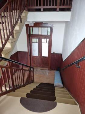 Treppenhaus - Mehrfamilienhaus, Wohnhaus in Crimmitschau zum Kaufen