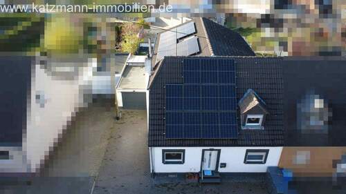 Vorderseite - 7 Zimmer Reihenendhaus in Erftstadt