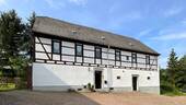 Hofansicht Wohnhaus - 7 Zimmer Bauernhaus, Landhaus in Mittweida