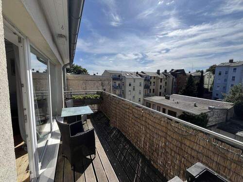 Balkon - Tolle Dachgeschosswohung mit sonnigem Balkon im Herzen von Harburg
