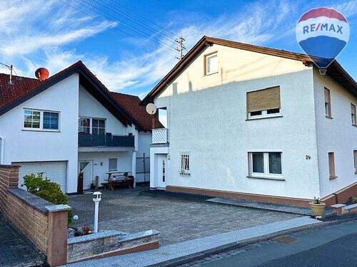 01 Außenansicht beide Häuser - 2 Einfamilienhäuser, ein Grundstück, ein Preis