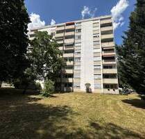 Gut geschnittene 2-Zimmer Wohnung mit Loggia in Röthenbach-West, sofort frei - Nürnberg Neuröthenbach