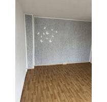 Zentrumsnah, mit Balkon und sehr ruhig, keine Barkaution - Dessau-Roßlau Innenstadt