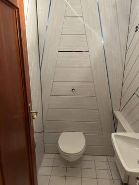 EG - Gäste WC - Mehrfamilienhaus, Wohnhaus mit 210,00 m² in Neuhof zum Kaufen