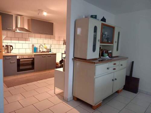 Küche und Zugang zum Wohn-Esszimmer - 