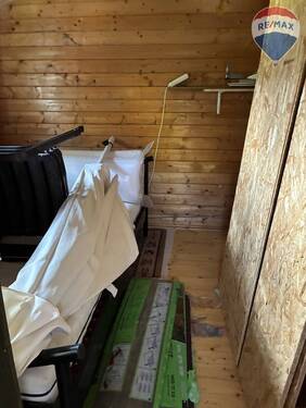 22. Innenraum Gartenhütte - 