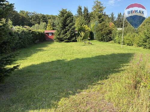 Wiesengrundstück von Unten - 