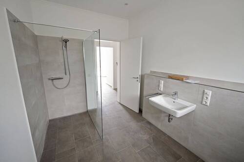 Modernes Duschbad - 
