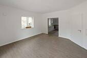 Wohn-/Esszimmer - 