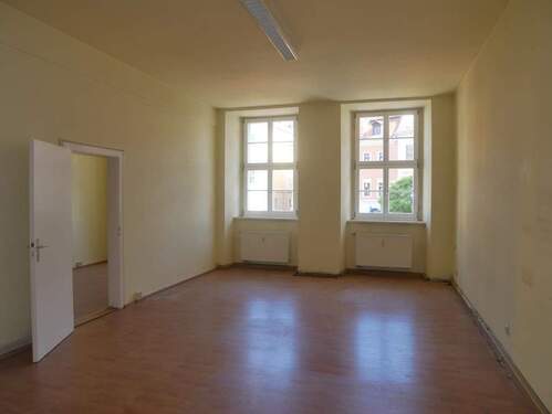 Raum 2 - 5 Zimmer Büro in Bautzen