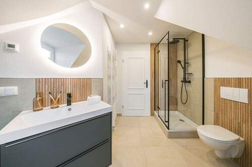 Badeoase - Provisionsfrei: Helle 3-Zimmer-Altbauwohnung mit Weitblick in Gohlis