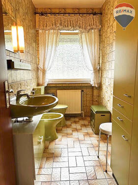 16 WC - 
